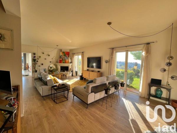 Maison 6 pièces de 179 m² à Nice (06000)