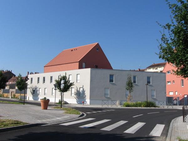 3/4 pièces à rénover Strasbourg Neuhof parking doubel