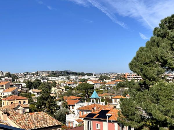 3 pièces  61 m² + Terrasse 21 m² Vue Mer Saint Laurent du Var