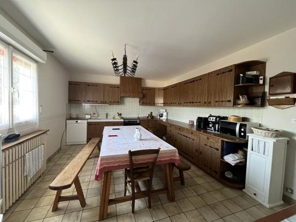 Maison à vendre 145 800 € Ruffec 6 p 120 m² DPE F