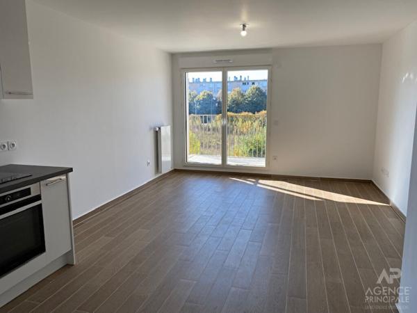 Appartement Rueil Malmaison 2 pièce(s) 43.80 m2 Loyer 1 154 €/mois charges comprises **  - Référence  19874