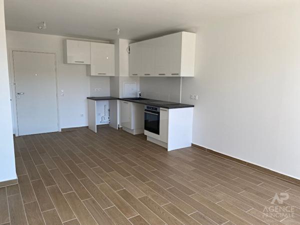 Appartement Rueil Malmaison 2 pièce(s) 43.80 m2 Loyer 1 154 €/mois charges comprises **  - Référence  19874