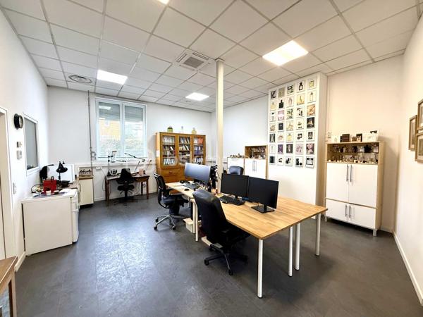 Local commercial de 146 m²