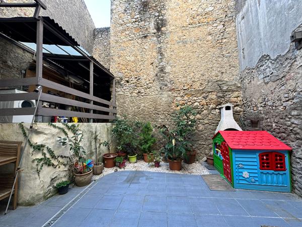 Maison de type 5 à vendre à Névian