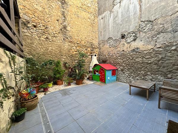 Maison de type 5 à vendre à Névian