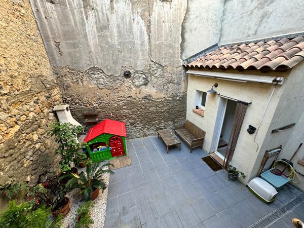 Maison de type 5 à vendre à Névian