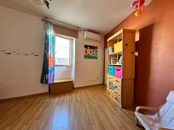 Maison de type 5 à vendre à Névian