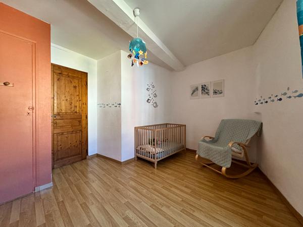 Maison de type 5 à vendre à Névian