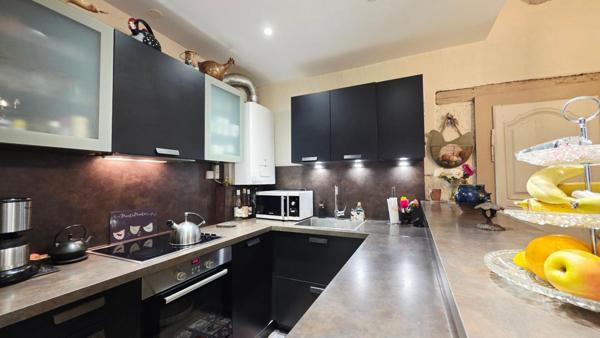 BOURGES CENTRE MAISON 141M² 8 PIECES JARDIN