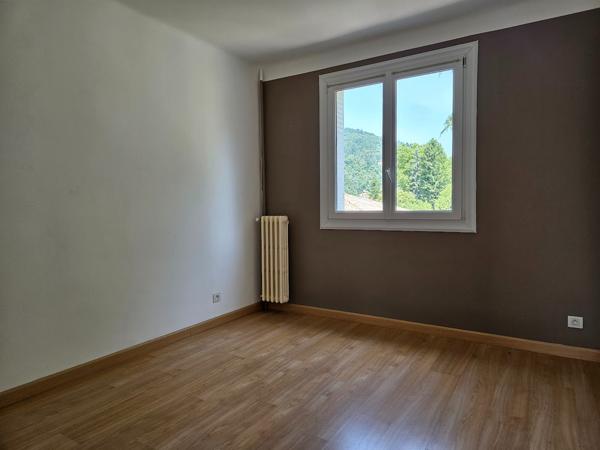 Grand T3 Quartier des Plantiers , Sisteron