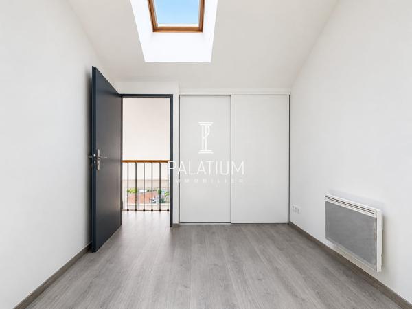 Appartement duplex en derner étage avec terrasse et vue dégagée