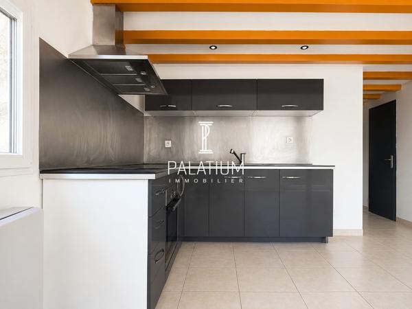 Appartement duplex en derner étage avec terrasse et vue dégagée