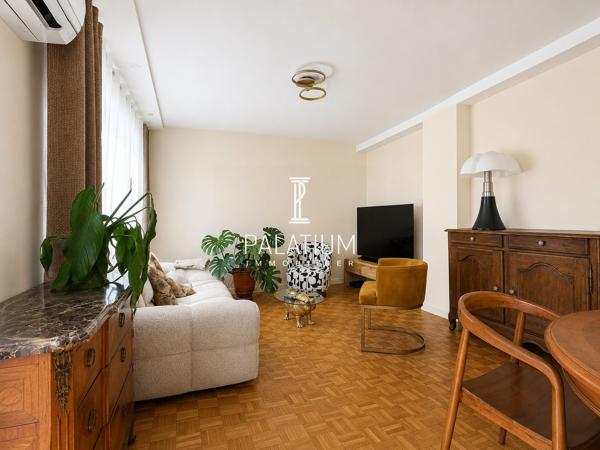 Magnifique appartement climatisé et rénové, en dernier étage avec ascenseur
