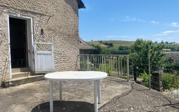 Maison à vendre    3 pièces •  Prades-d'Aubrac