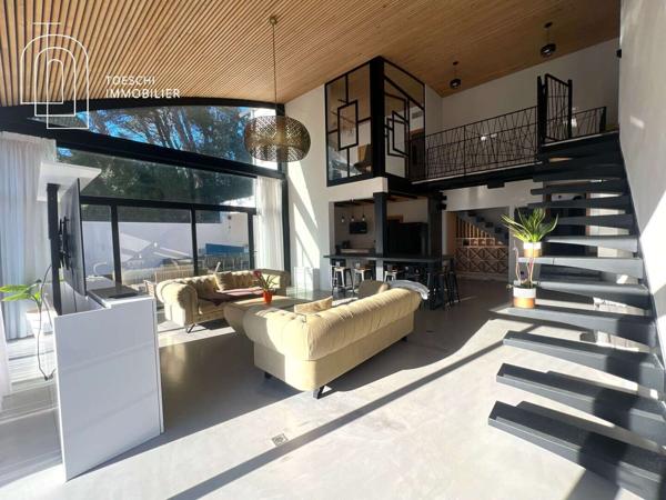 Maison contemporaine 260 m2 avec piscine