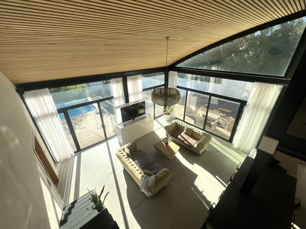 Maison contemporaine 260 m2 avec piscine