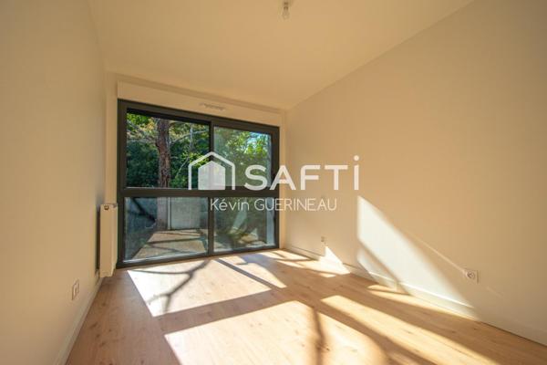 Maison NEUVE T5, 4 chambres garage et jardin