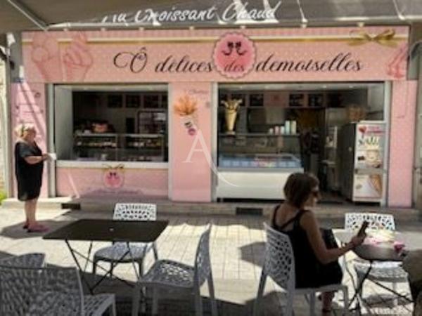 Fonds de commerce restauration rapide emplacement idéal à Rochefort