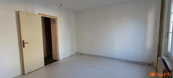 Maison de ville avec jardin et potentiel