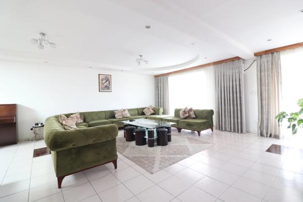 Opportunité rare : emplacement parfait pour activité de parking/ navette aéroport