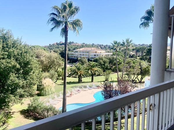 COUP DE COEUR ! Magnifique 3 pièces avec garage et cave RIVIERA GOLF !