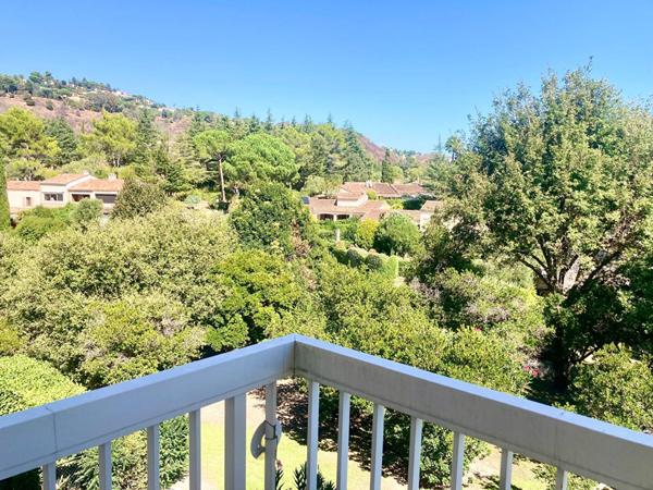 COUP DE COEUR ! Magnifique 3 pièces avec garage et cave RIVIERA GOLF !