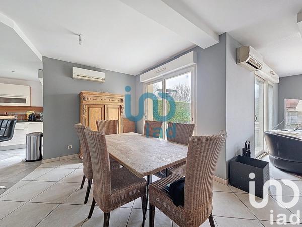 Maison 7 pièces de 175 m² à Magnanville (78200)