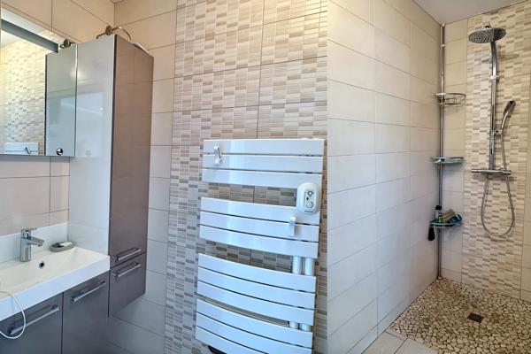 Maison
         6 pièces
        - 122 m² 349 000 € *