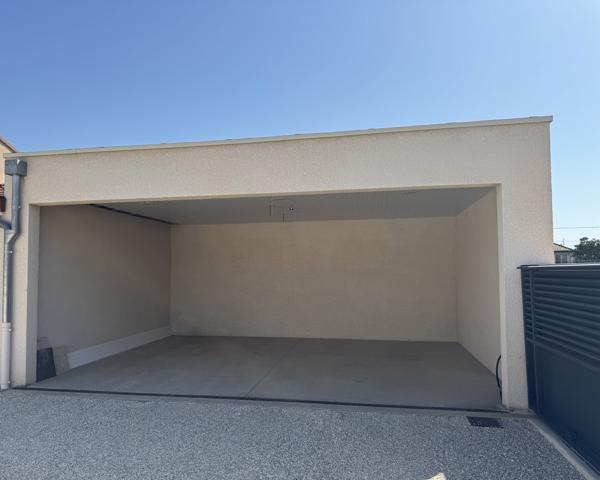 Maison
         6 pièces
        - 122 m² 349 000 € *