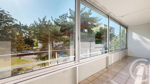 Appartement T2 à vendre  2 pièces - 51 m 2   ANGLET  - 64
