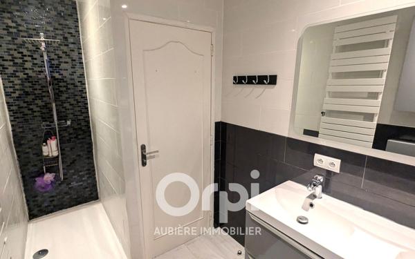 Maison à vendre    5 pièces •  Joze