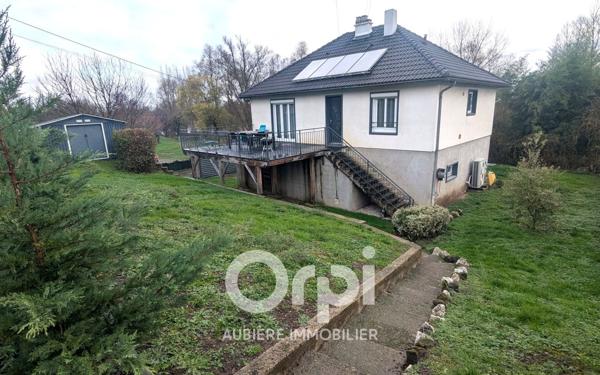 Maison à vendre    5 pièces •  Joze