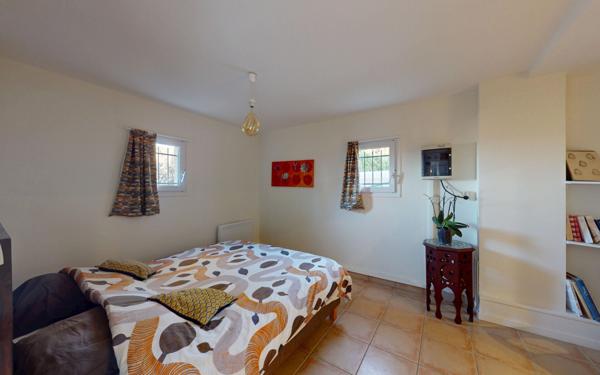 Maison à vendre    5 pièces • 181,09 m2 Parcieux