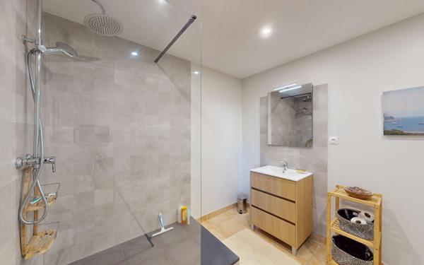 Maison à vendre    5 pièces • 181,09 m2 Parcieux