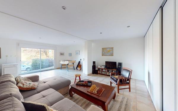 Maison à vendre    5 pièces • 181,09 m2 Parcieux