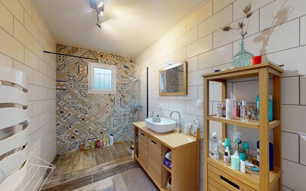 Maison à vendre    5 pièces • 181,09 m2 Parcieux