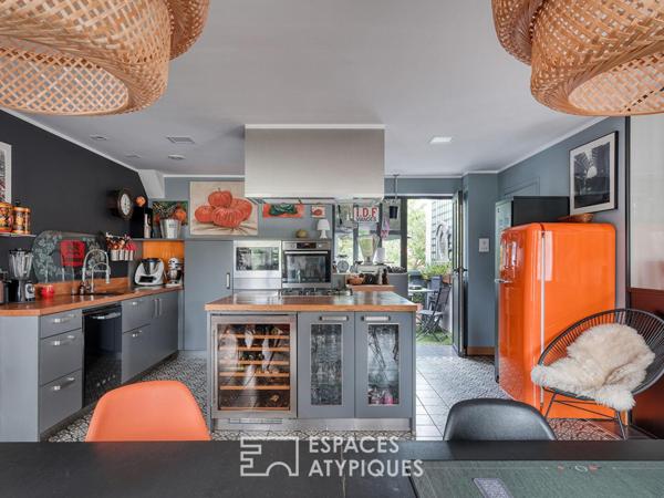 Immeuble de Caractère au Coeur de Mennecy. Studio, T2 duplex et atelier.