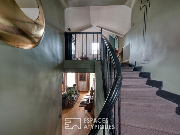 Immeuble de Caractère au Coeur de Mennecy. Studio, T2 duplex et atelier.