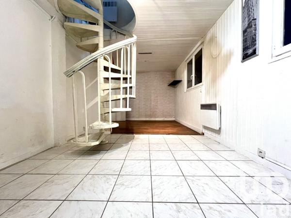 Maison 5 pièces de 120 m² à Mandres-les-Roses (94520)