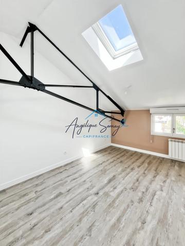 COUP DE CŒUR – DUPLEX RÉNOVÉ 97 M², 3 CHAMBRES, AU CALME FACE À LA NATURE SAINT GENIX SUR GUIERS (73)