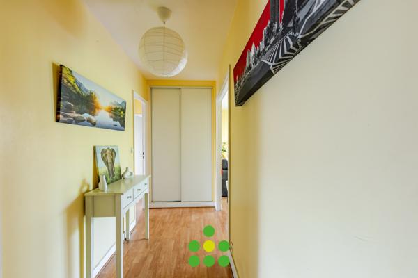 Appartement
         3 pièces
        - 61 m² 314 000 € *