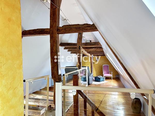 Maison
         7 pièces
        - 180 m² 398 000 € *
