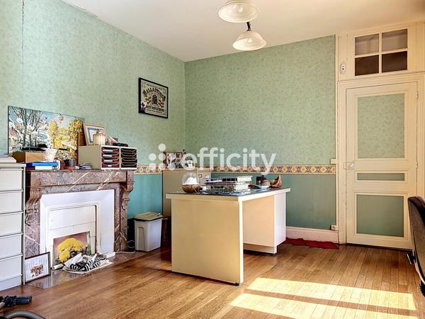 Maison
         7 pièces
        - 180 m² 398 000 € *