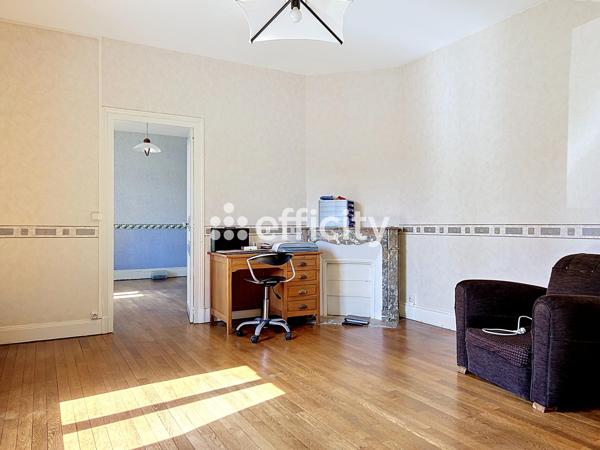 Maison
         7 pièces
        - 180 m² 398 000 € *