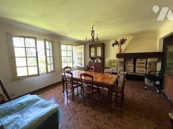 PLOUZANÉ - CADRE CAMPAGNE MAIS PROCHE DE TOUT - 142M² - 5 CH - 3170M² de terrain