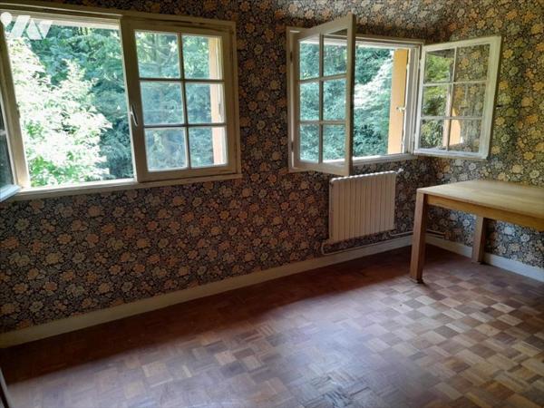 PLOUZANÉ - CADRE CAMPAGNE MAIS PROCHE DE TOUT - 142M² - 5 CH - 3170M² de terrain