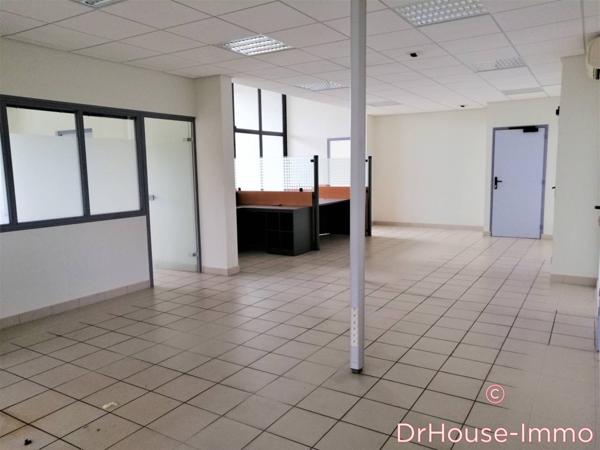 Bureau à vendre 13 pièces de 400 m²