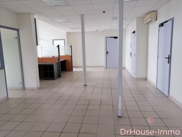 Bureau à vendre 13 pièces de 400 m²