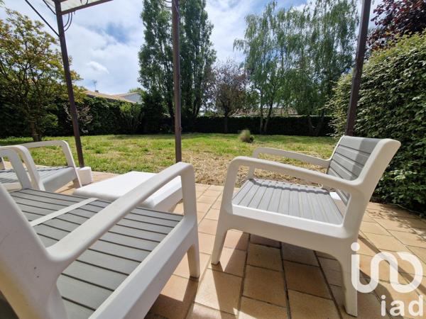 Maison traditionnelle 5 pièces de 127 m² à La Jarrie (17220)