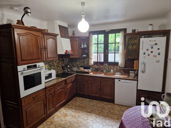 Maison traditionnelle 5 pièces de 127 m² à La Jarrie (17220)